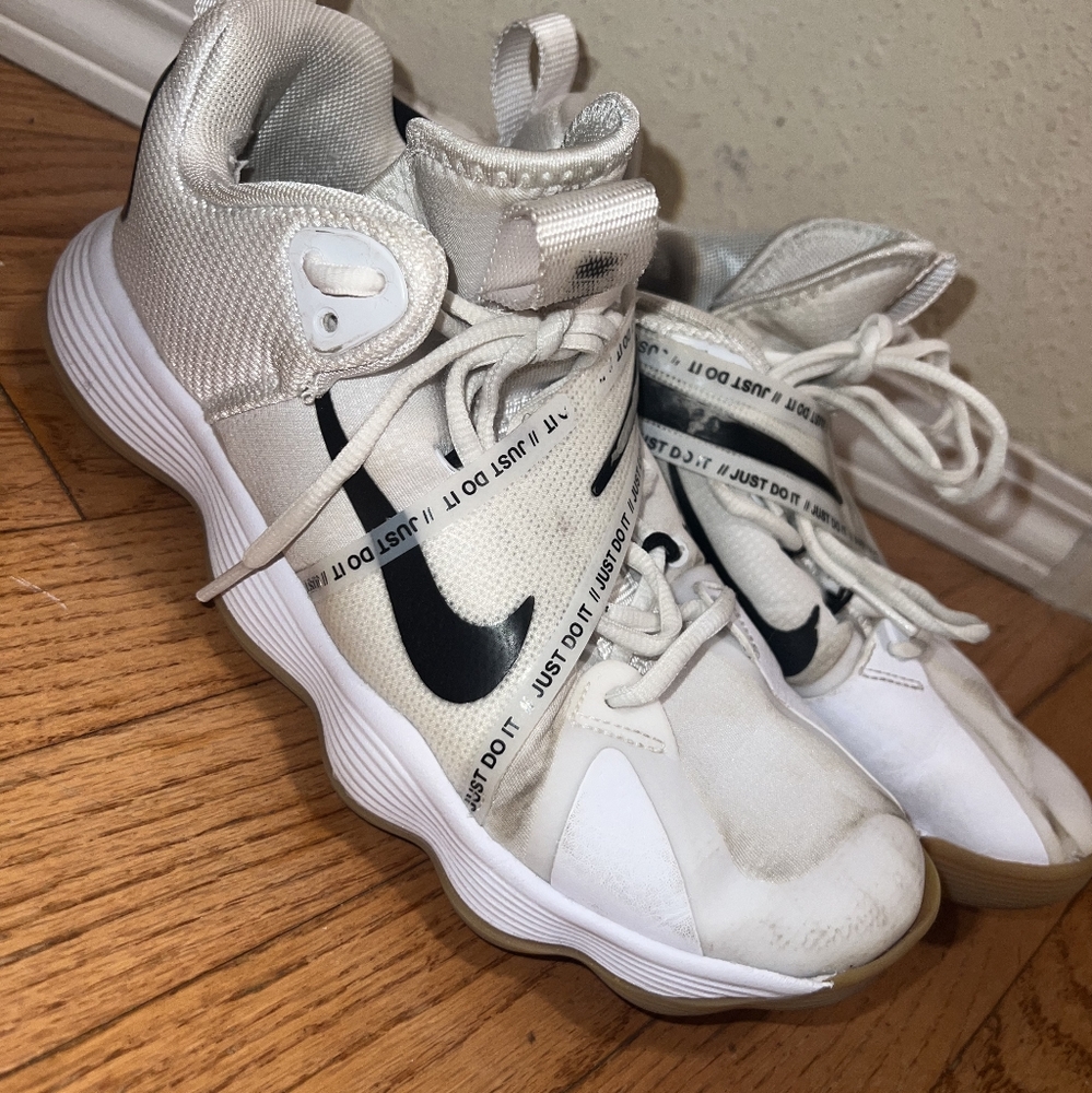 Nike React Hyperset Volleyball Shoes